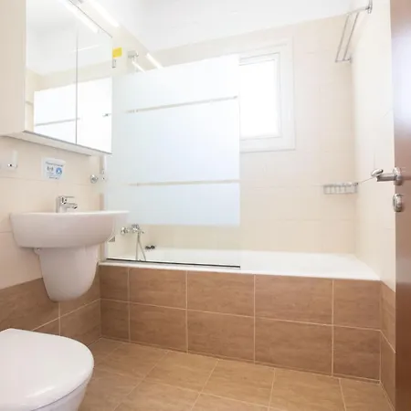 Protaras Menelaos Mv7 By Interhome 펜션